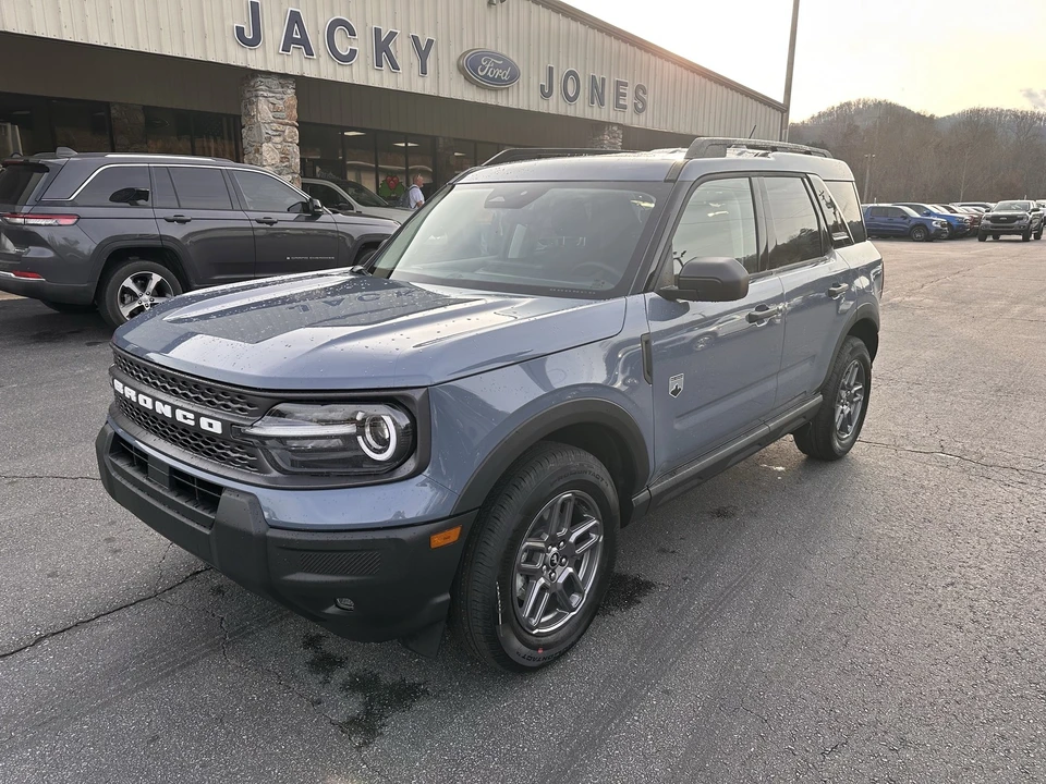 2025 Ford Bronco 6th Gen - Image 2 of 21