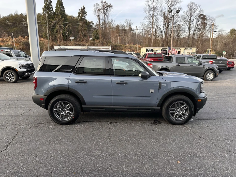 2025 Ford Bronco 6th Gen - Image 5 of 21