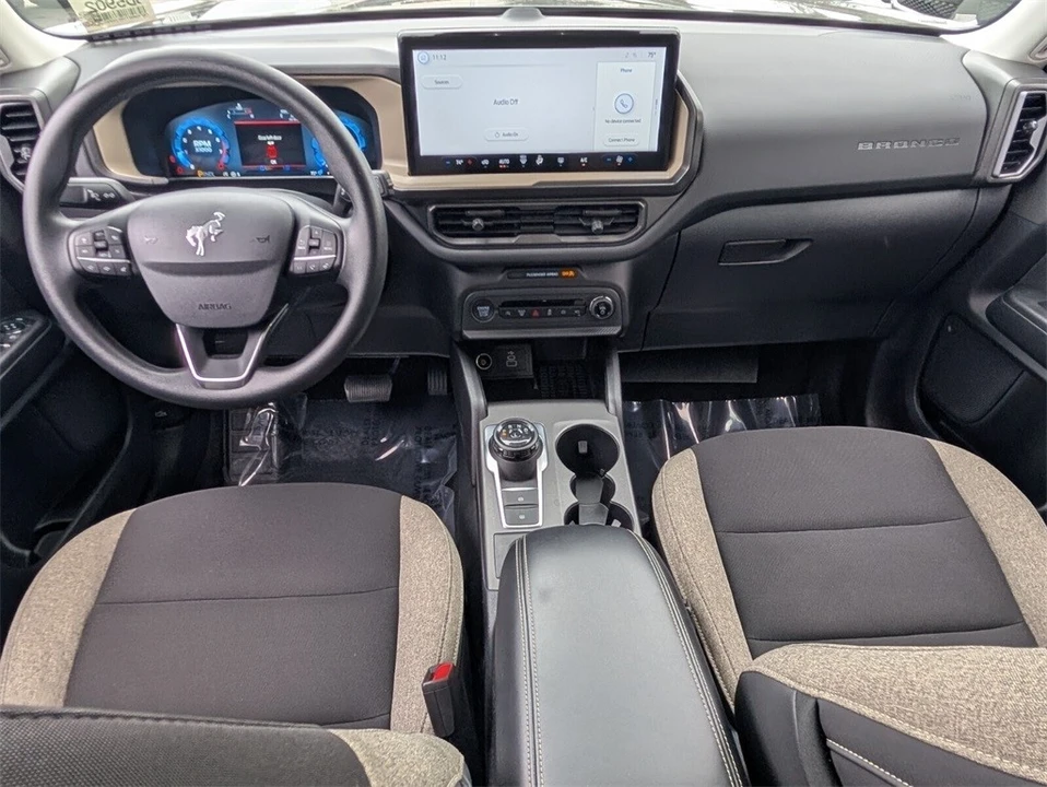 2025 Ford Bronco 6th Gen - Image 15 of 21