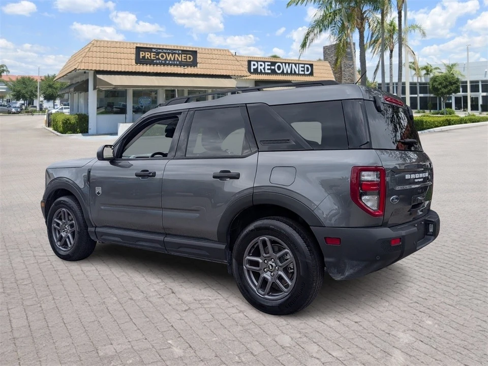 2025 Ford Bronco 6th Gen - Image 5 of 12