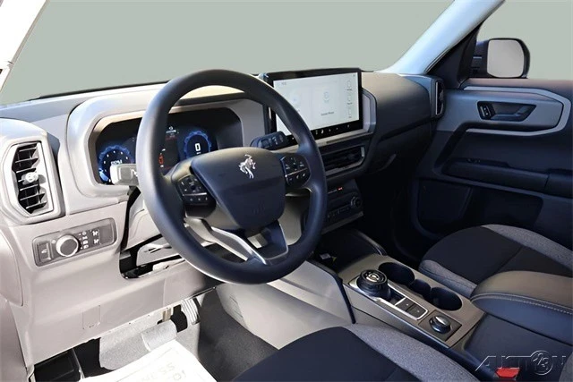 2025 Ford Bronco 6th Gen - Image 10 of 21