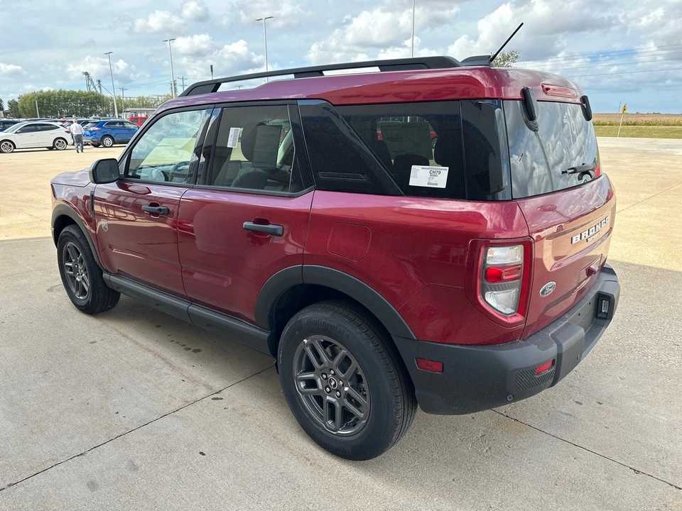 2025 Ford Bronco 6th Gen - Image 8 of 30