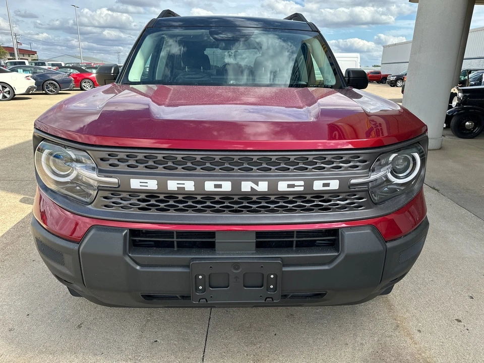 2025 Ford Bronco 6th Gen - Image 5 of 30