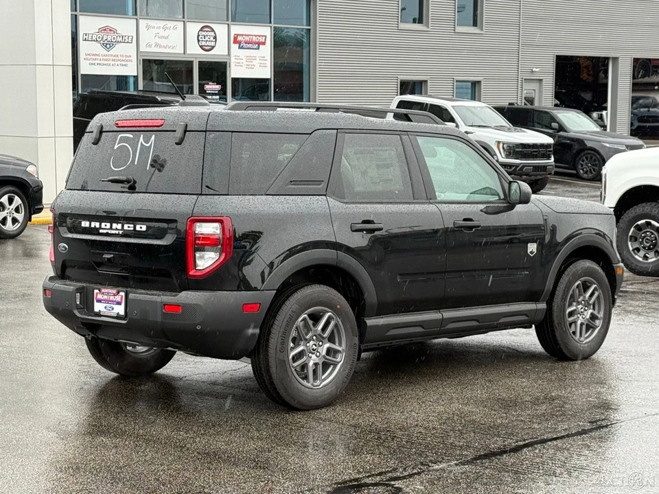 2025 Ford Bronco 6th Gen - Image 6 of 12