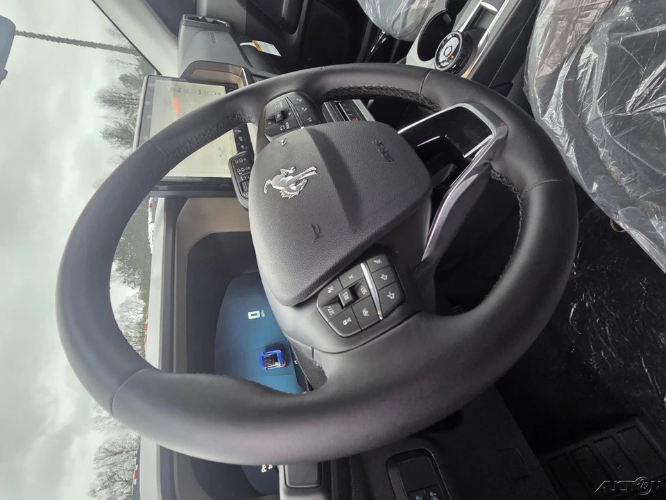 2025 Ford Bronco 6th Gen - Image 17 of 21