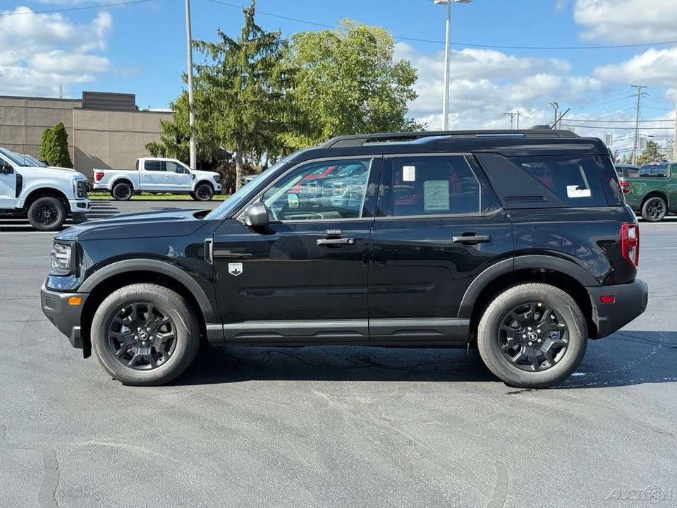 2025 Ford Bronco 6th Gen - Image 2 of 12