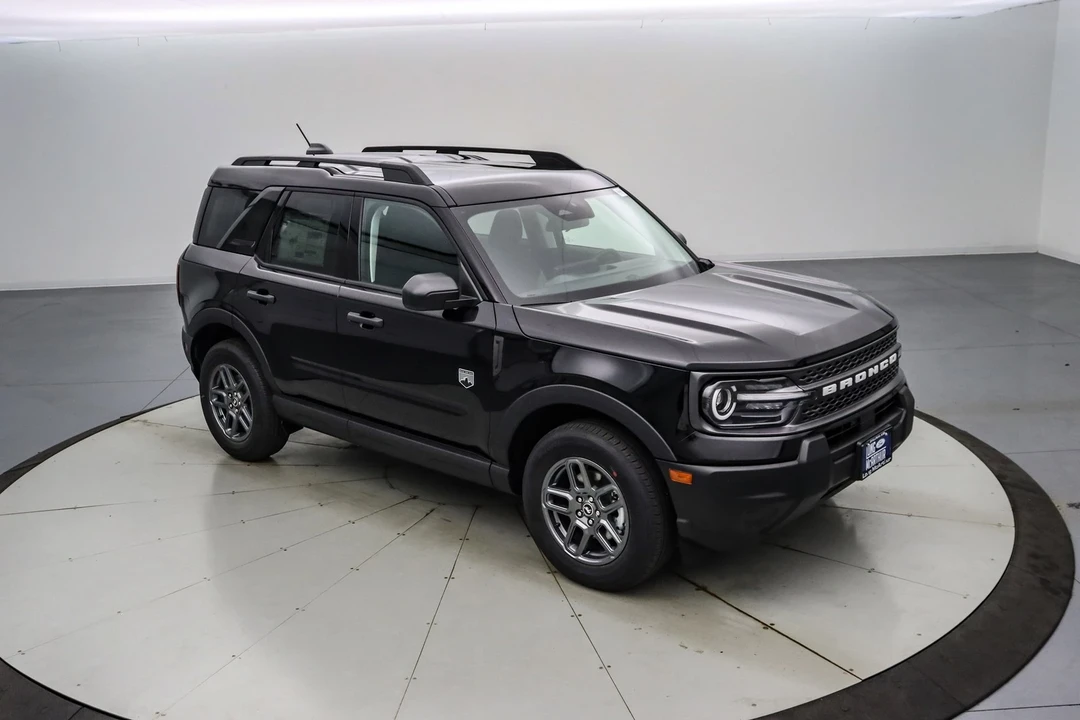 2025 Ford Bronco 6th Gen - Image 2 of 21