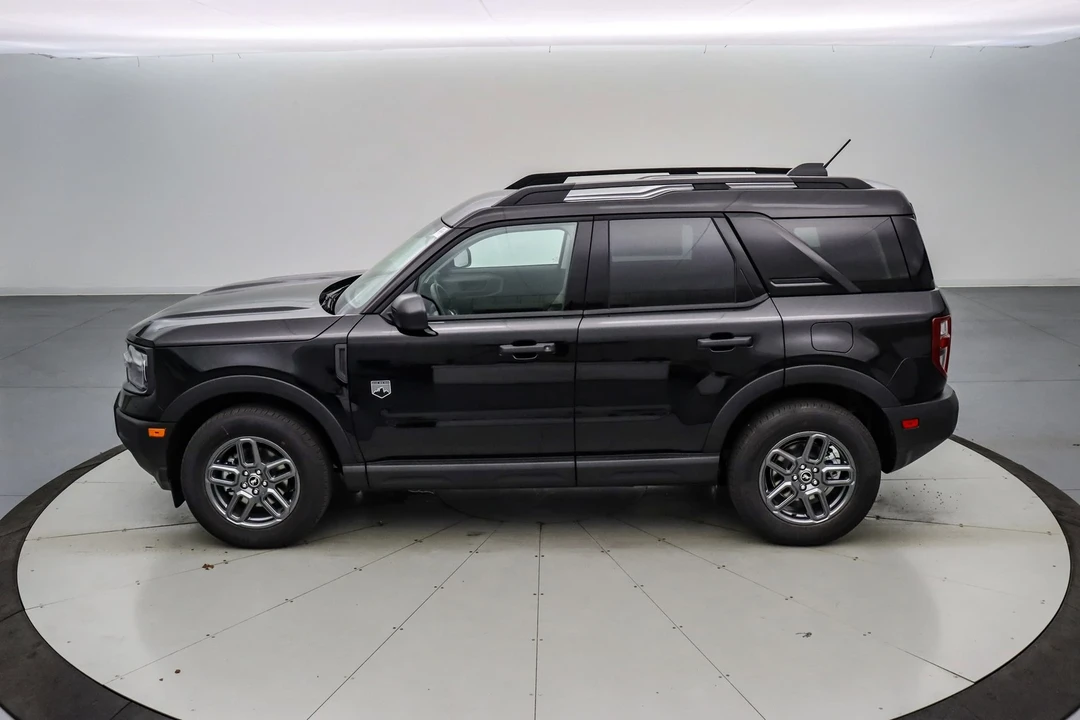 2025 Ford Bronco 6th Gen - Image 8 of 21