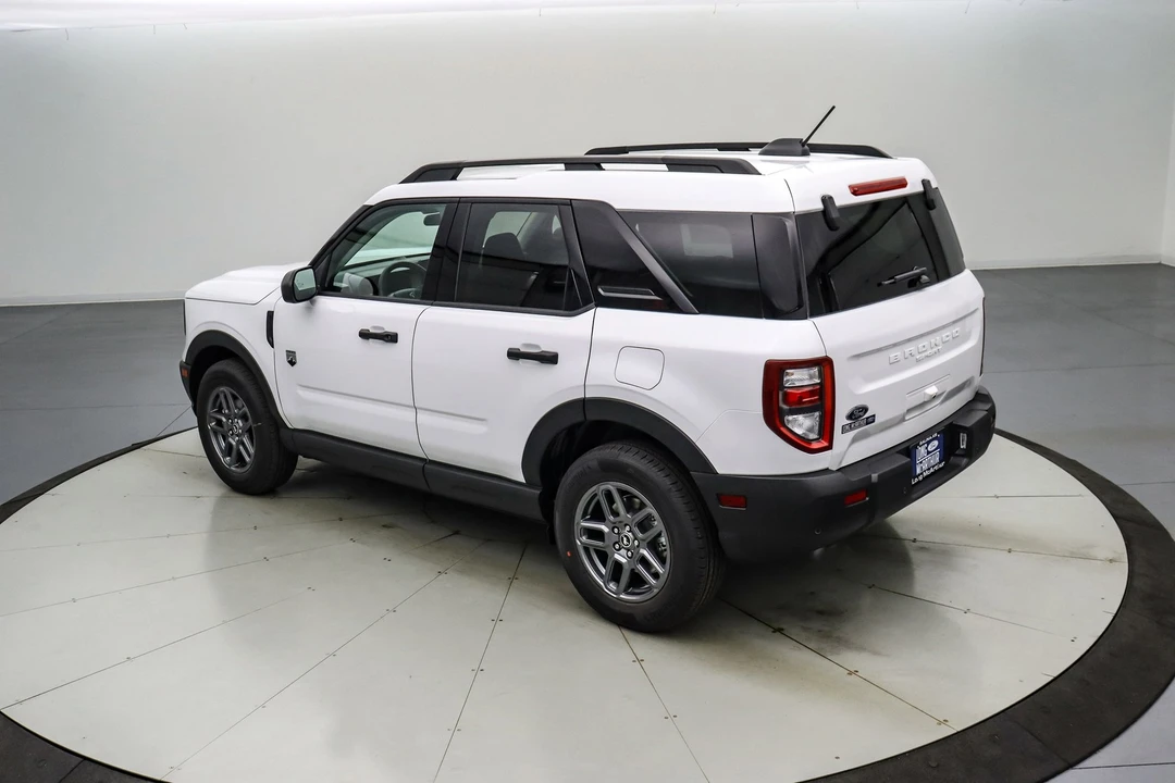 2025 Ford Bronco 6th Gen - Image 7 of 21