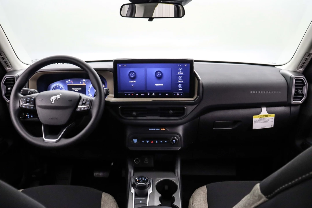 2025 Ford Bronco 6th Gen - Image 16 of 21