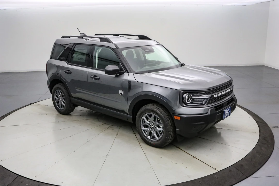 2025 Ford Bronco 6th Gen - Image 2 of 21