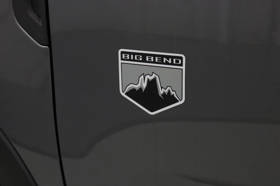2025 Ford Bronco 6th Gen - Image 12 of 21