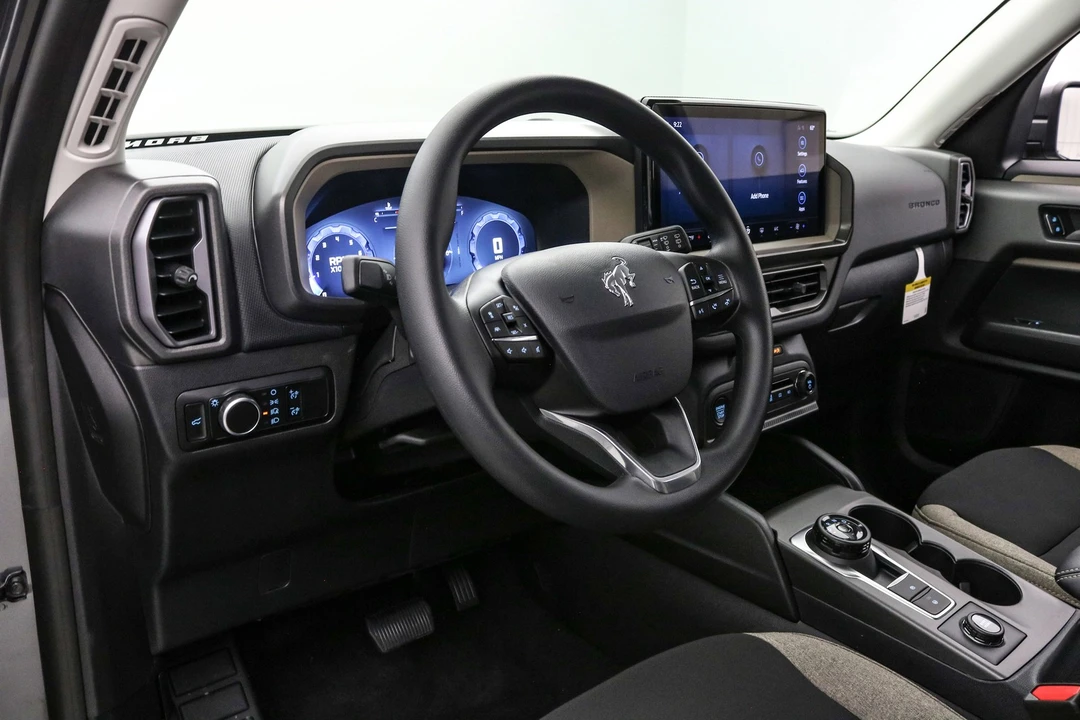 2025 Ford Bronco 6th Gen - Image 14 of 21