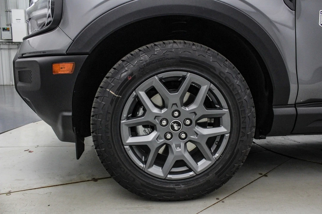 2025 Ford Bronco 6th Gen - Image 11 of 21
