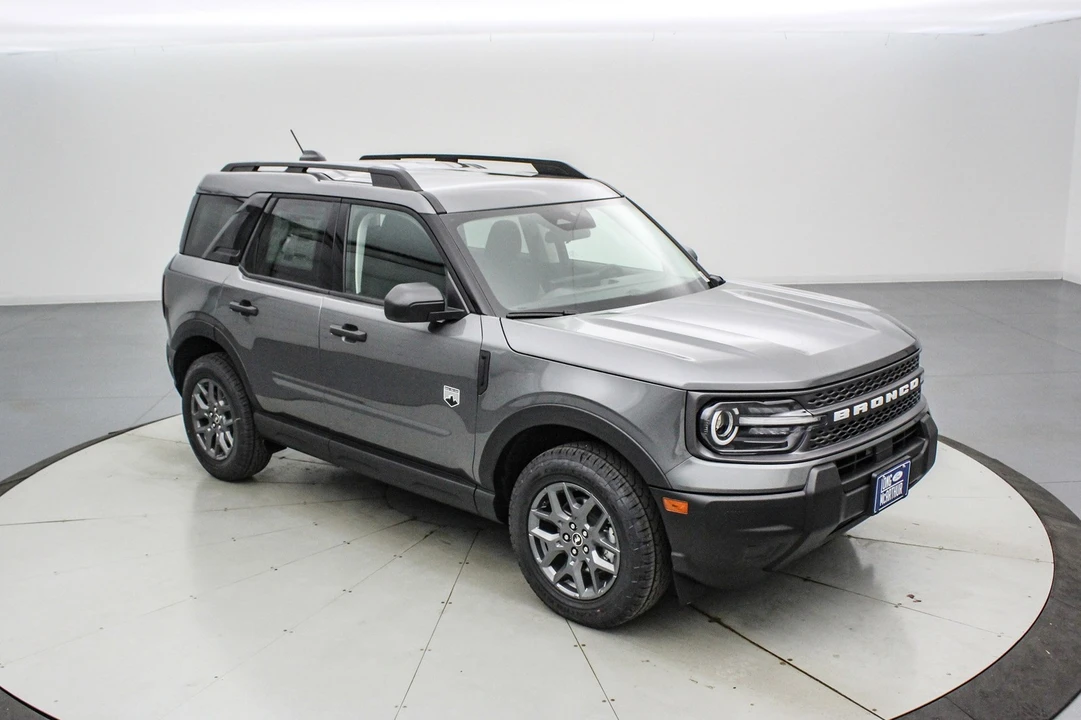 2025 Ford Bronco 6th Gen - Image 2 of 21