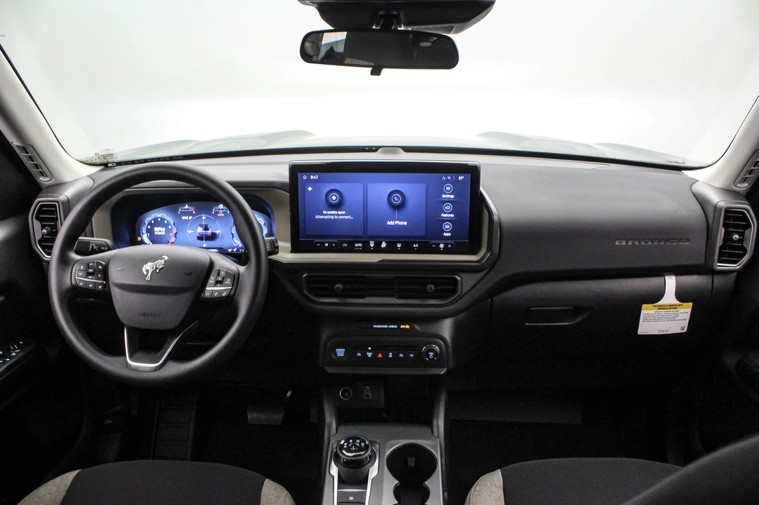 2025 Ford Bronco 6th Gen - Image 15 of 21
