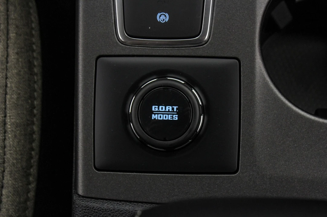 2025 Ford Bronco 6th Gen - Image 19 of 21
