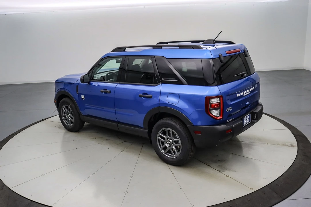 2025 Ford Bronco 6th Gen - Image 7 of 21