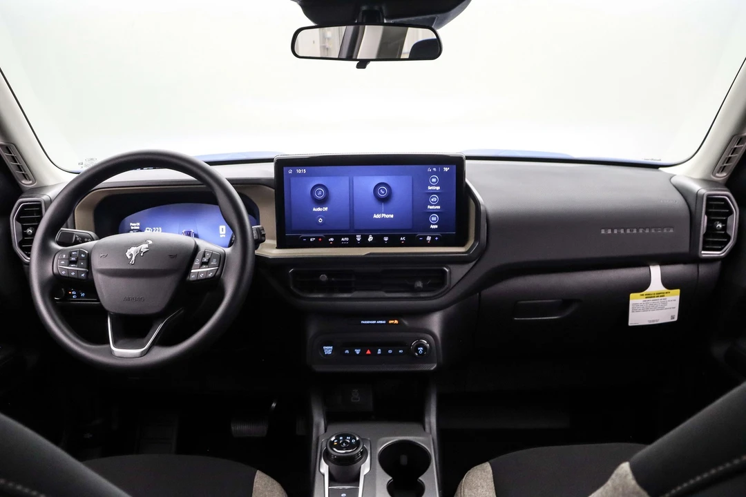 2025 Ford Bronco 6th Gen - Image 16 of 21