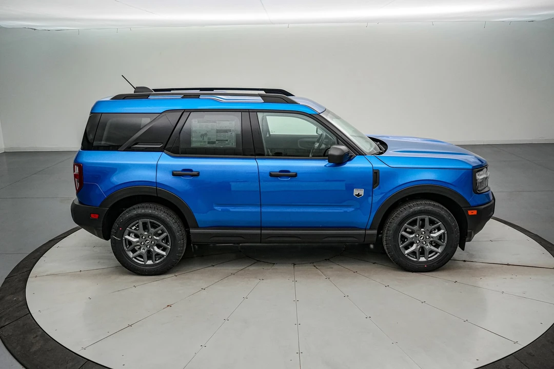 2025 Ford Bronco 6th Gen - Image 4 of 21