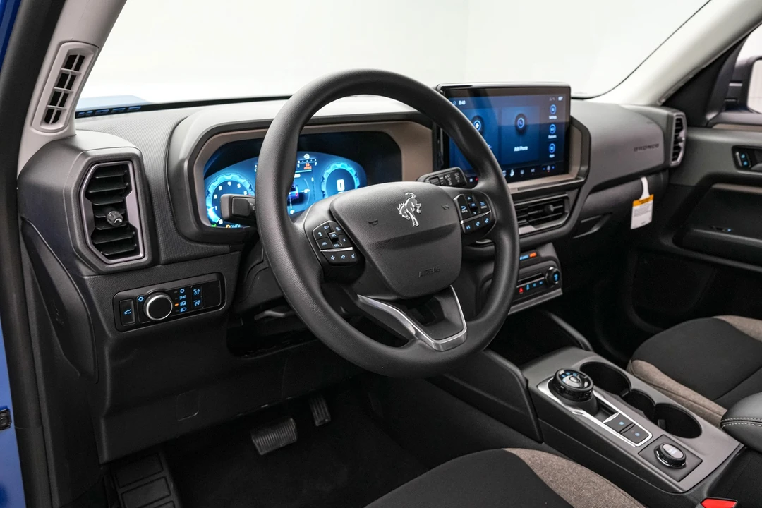 2025 Ford Bronco 6th Gen - Image 14 of 21
