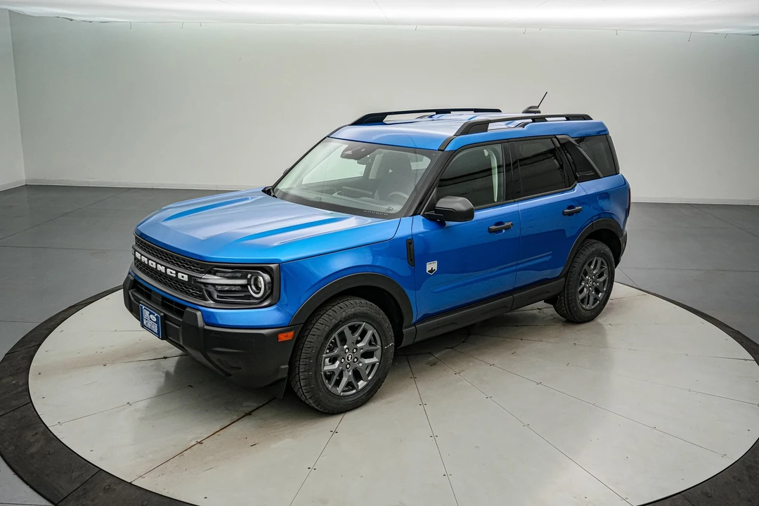 2025 Ford Bronco 6th Gen - Image 9 of 21