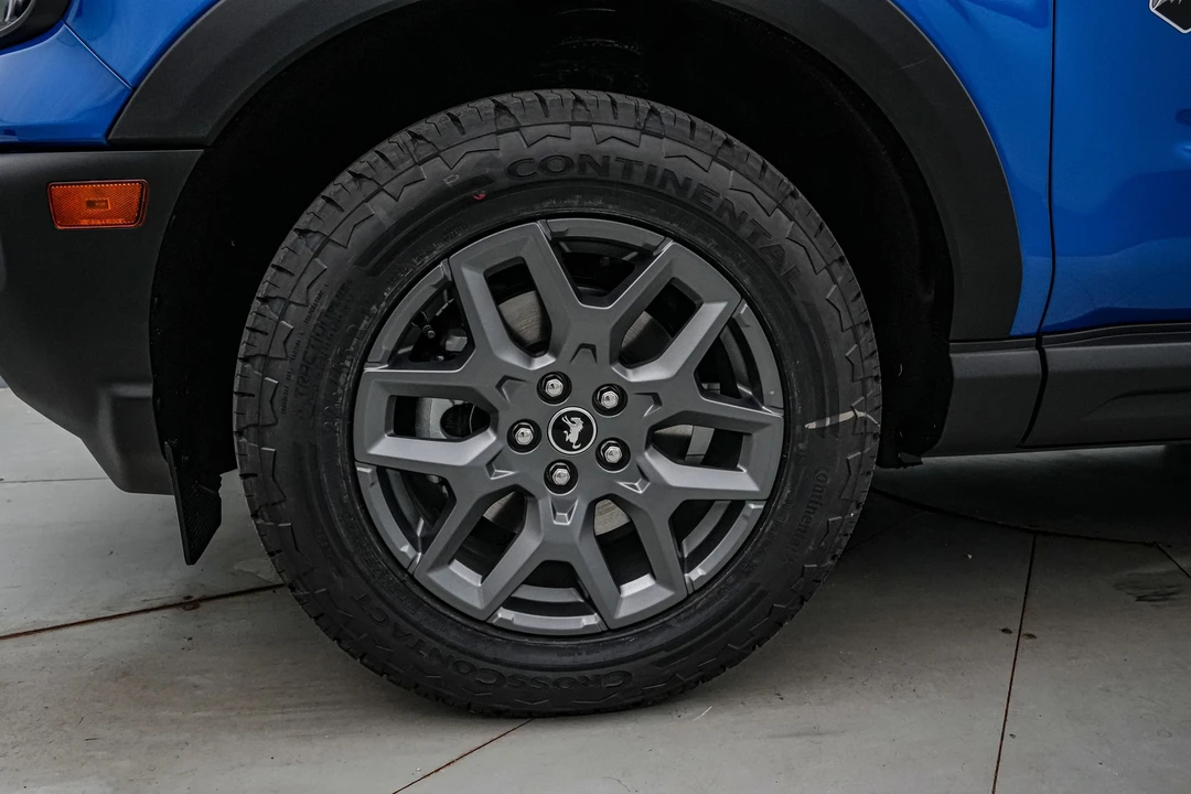 2025 Ford Bronco 6th Gen - Image 11 of 21