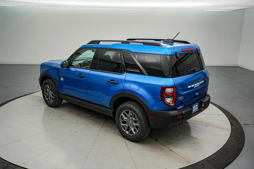 2025 Ford Bronco 6th Gen - Image 7 of 21