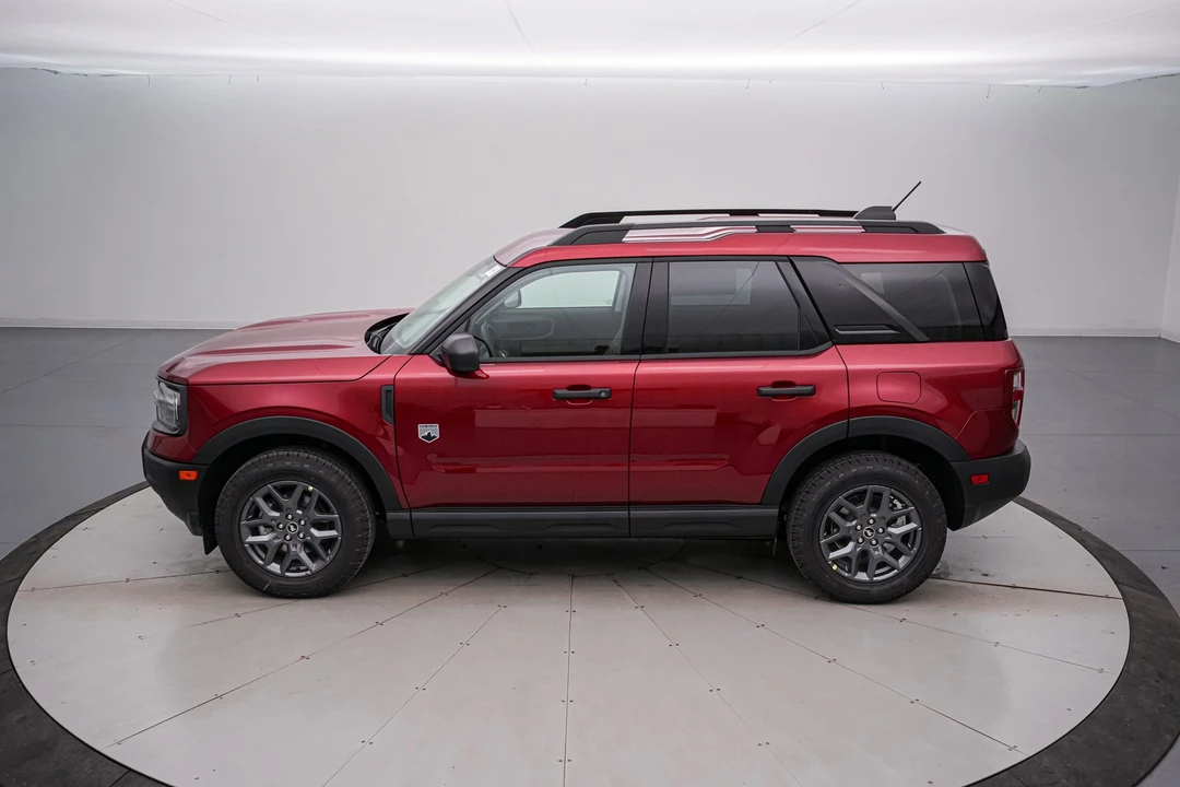 2025 Ford Bronco 6th Gen - Image 8 of 21