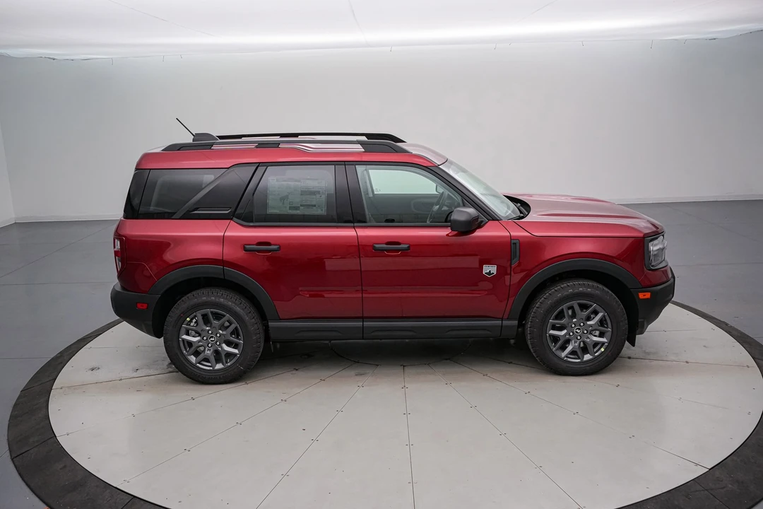 2025 Ford Bronco 6th Gen - Image 4 of 21