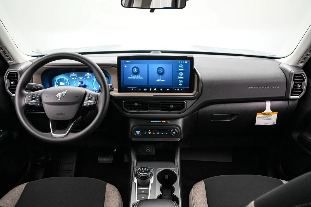 2025 Ford Bronco 6th Gen - Image 15 of 21