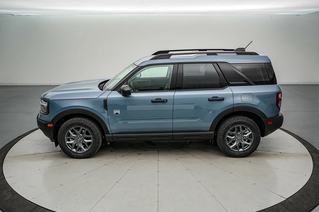 2025 Ford Bronco 6th Gen - Image 8 of 21