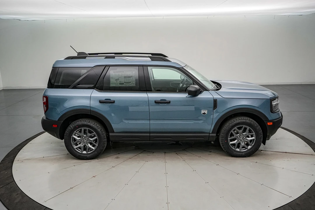 2025 Ford Bronco 6th Gen - Image 4 of 21