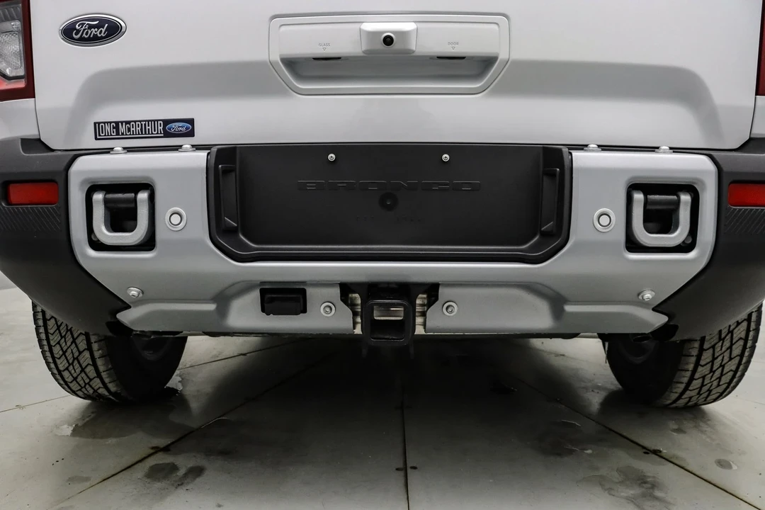 2025 Ford Bronco 6th Gen - Image 15 of 21