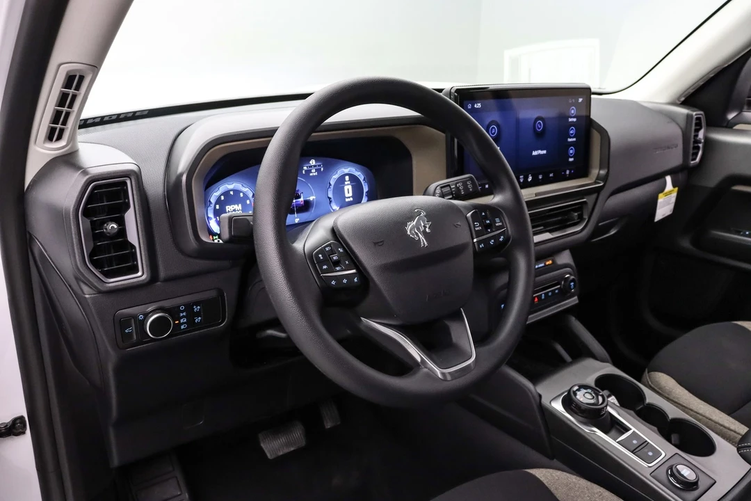 2025 Ford Bronco 6th Gen - Image 18 of 21