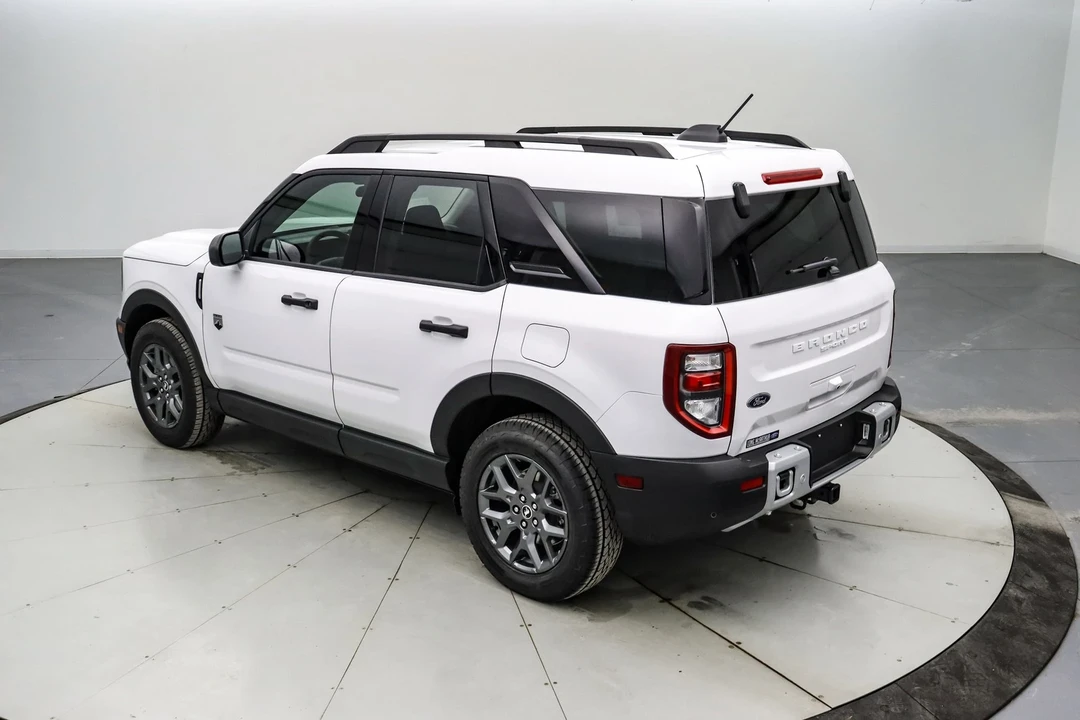 2025 Ford Bronco 6th Gen - Image 7 of 21