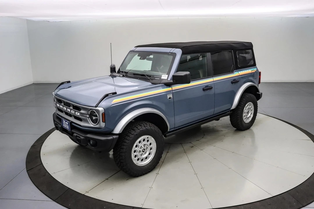 2025 Ford Bronco 6th Gen - Image 9 of 19