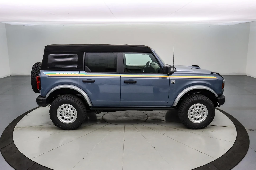 2025 Ford Bronco 6th Gen - Image 4 of 19