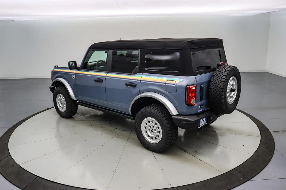 2025 Ford Bronco 6th Gen - Image 8 of 20