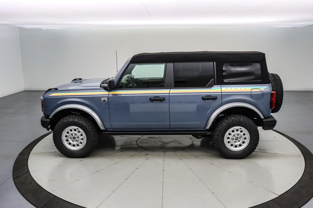 2025 Ford Bronco 6th Gen - Image 9 of 20