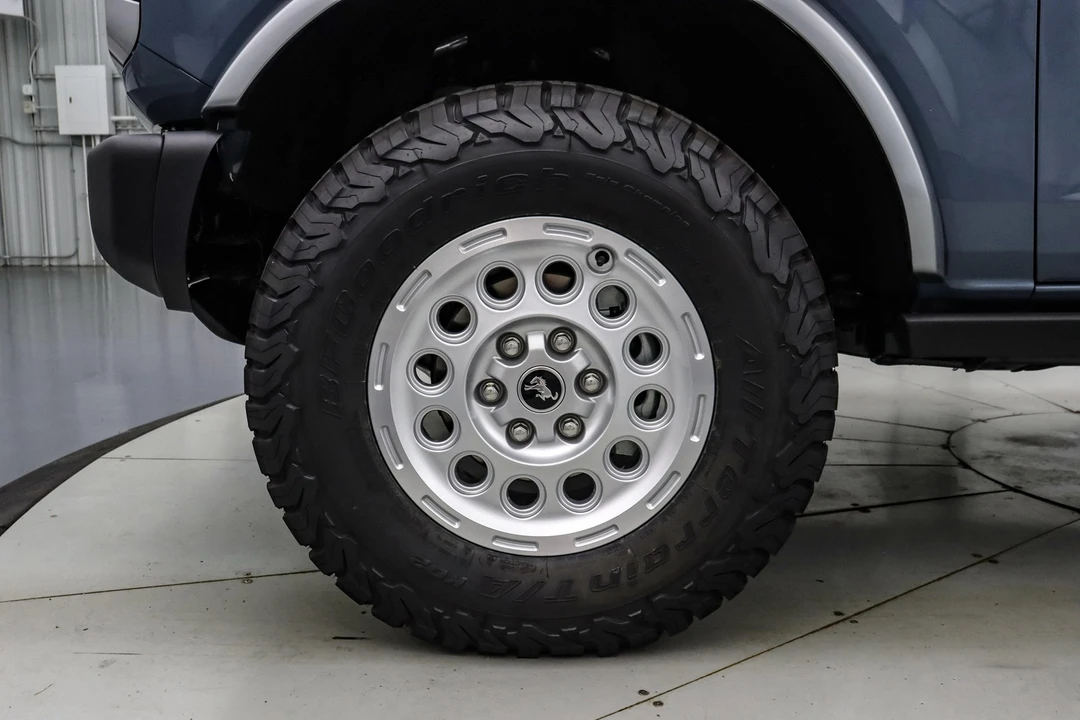 2025 Ford Bronco 6th Gen - Image 12 of 20