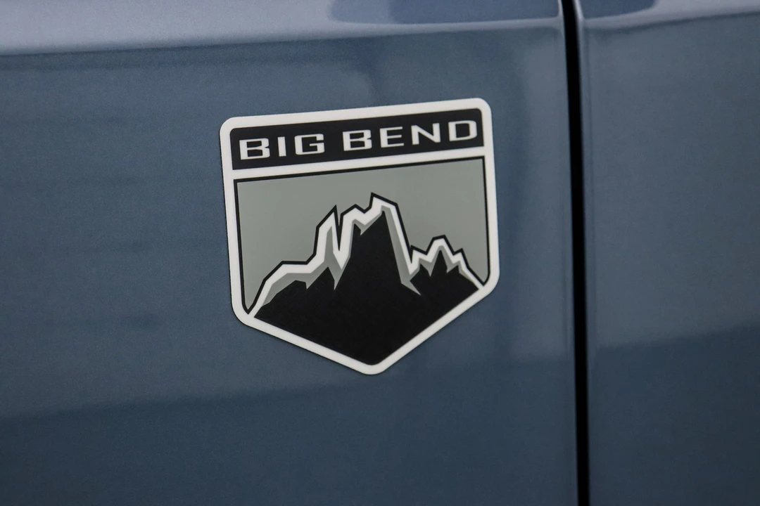 2025 Ford Bronco 6th Gen - Image 14 of 21