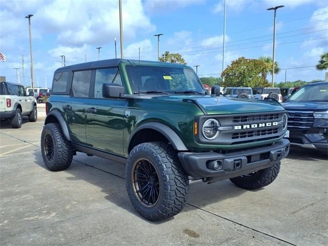 2025 Ford Bronco 6th Gen - Image 4 of 11