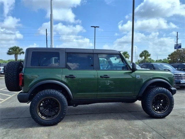 2025 Ford Bronco 6th Gen - Image 5 of 11