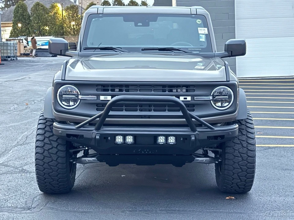 2025 Ford Bronco 6th Gen - Image 10 of 12