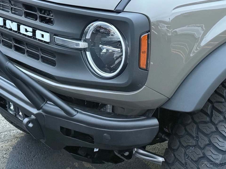 2025 Ford Bronco 6th Gen - Image 11 of 21