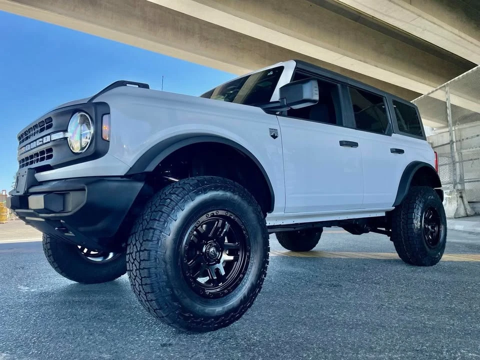 2025 Ford Bronco 6th Gen - Image 5 of 17