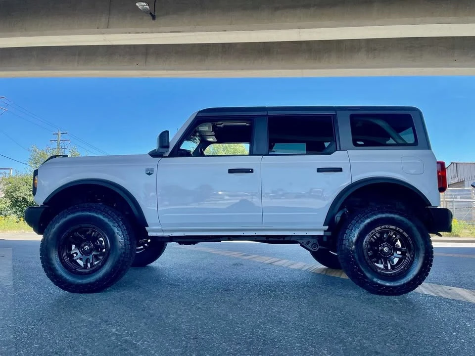 2025 Ford Bronco 6th Gen - Image 4 of 17