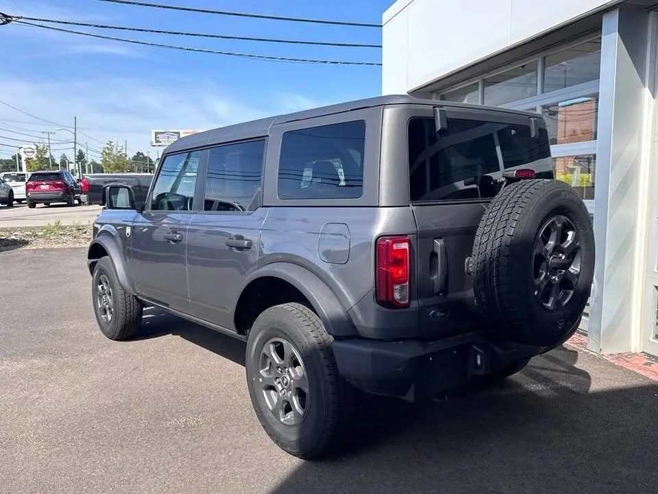 2025 Ford Bronco 6th Gen - Image 4 of 12