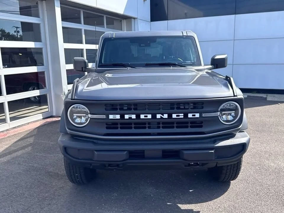2025 Ford Bronco 6th Gen - Image 2 of 12